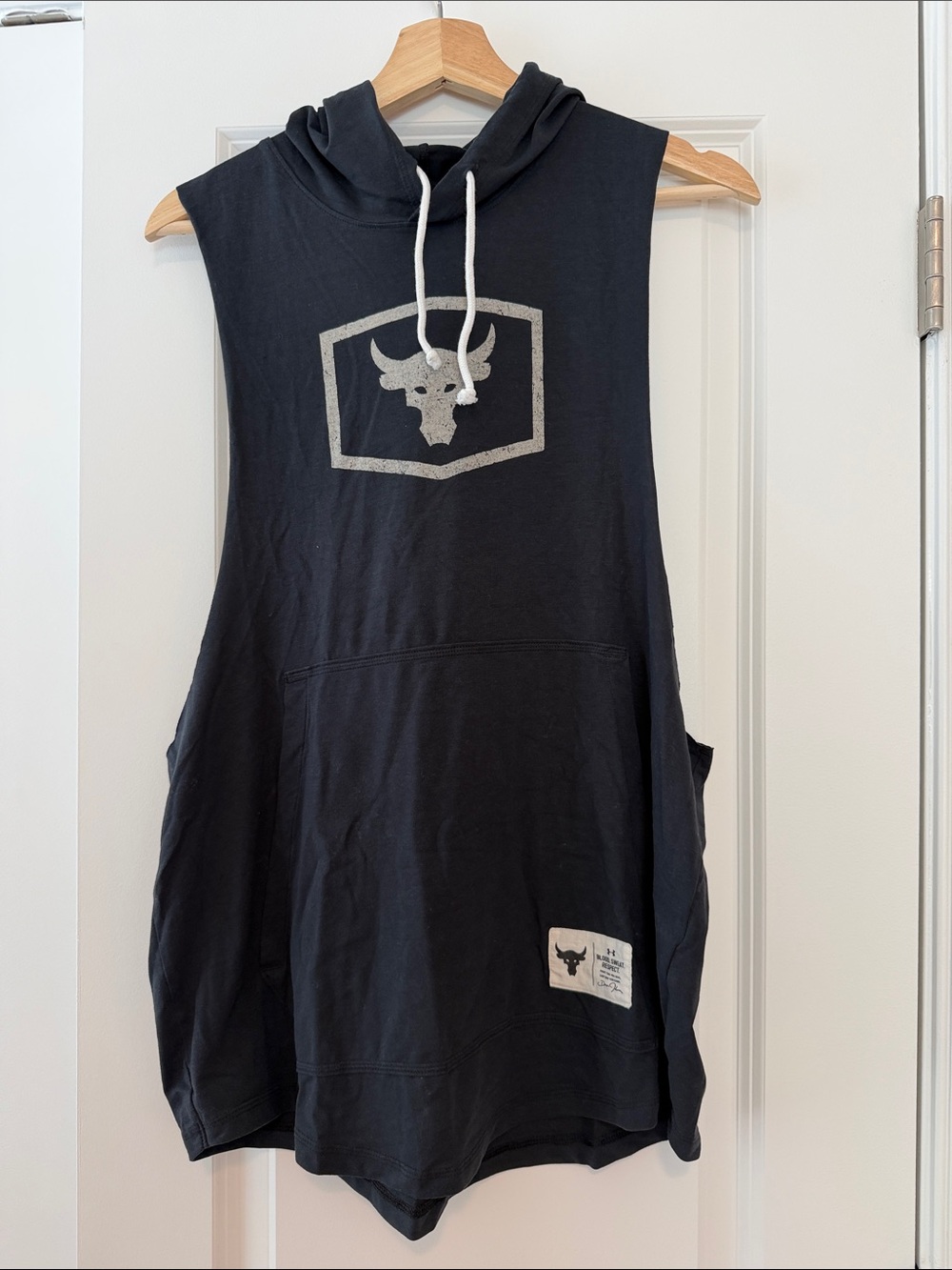 Project Rock Iron Paradise Black Sleeveless Hoodie Tank Large